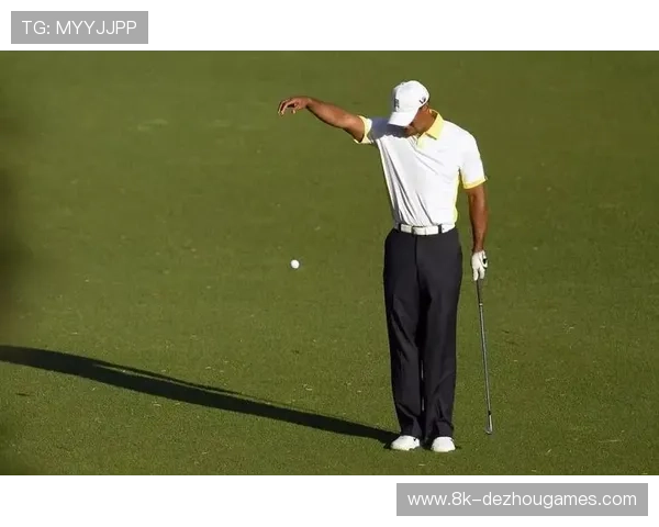 【高尔夫联赛·人物·特写》伍迪-奥斯汀总统杯水中狼狈救球，不影响其后续为球队贡献关键分